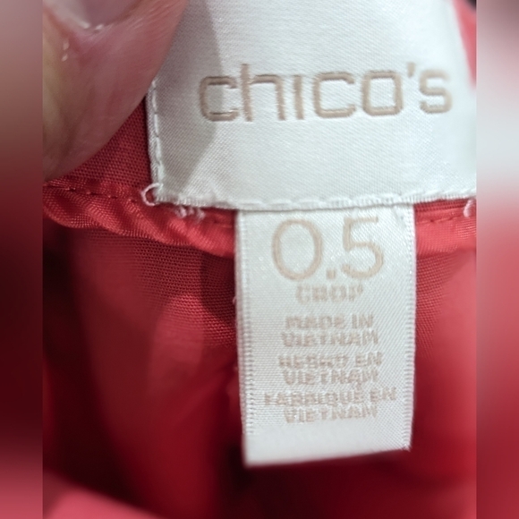Chicos salmon colored capris - Picture 3 of 5